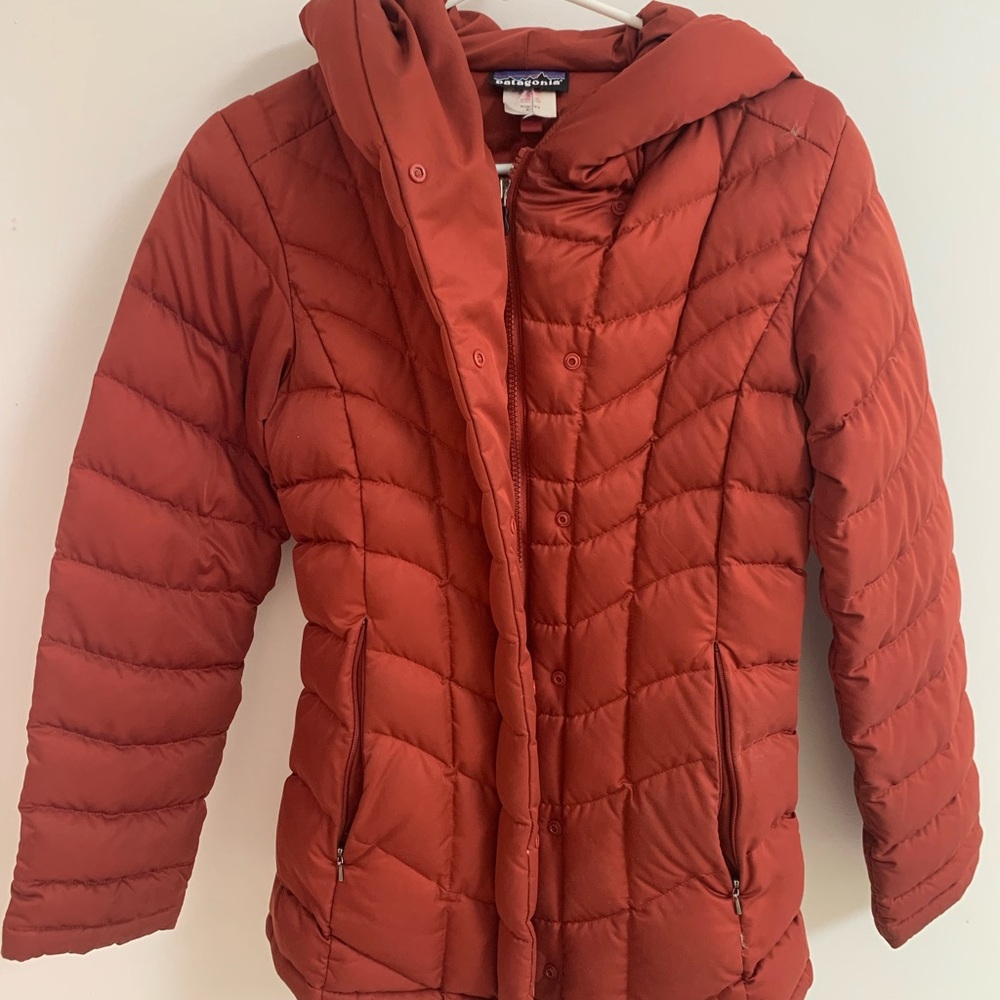 Patagonia hooded puffer